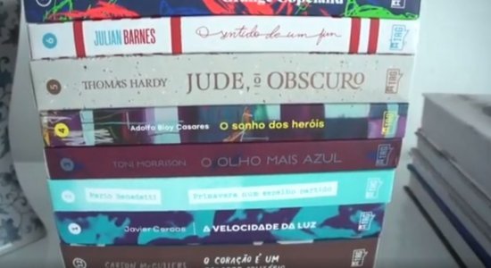 Por outro lado, de acordo com a pesquisa, em média, um brasileiro tem lido cinco obras no mesmo intervalo