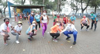 Alunos comemoram reabertura das Academias Recife