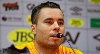 Jair Ventura comemorou a primeira vitória com o Sport na Série A