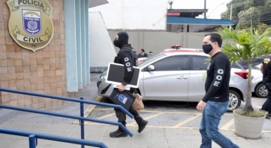 Polícia Civil faz operação para investigar fraudes em licitações em Recife, Feira Nova e cidades do Agreste