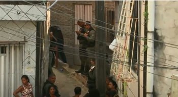 O crime aconteceu em uma escadaria no bairro do Ibura, na Zona Sul do Recife