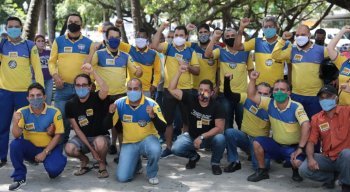 A categoria está em estado de greve há quase um mês