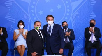 Eduardo Pazuello foi efetivado como titular na pasta pelo presidente Jair Bolsonaro em cerimônia realizada nesta quarta-feira (16).
