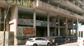 O prédio onde o corpo do homem foi encontrado fica no Centro do Recife