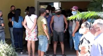 O acidente que provocou a morte da professora Josefa Cecília, na Estrada de Aldeia, em Camaragibe, causou dor e revolta entre parentes, amigos e colegas de profissão