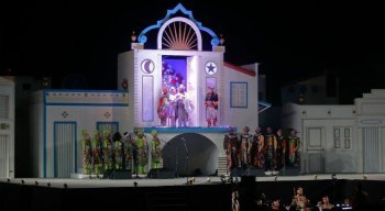 Tradicionalmente o Baile do Menino Deus é realizado na Praça do Marco Zero