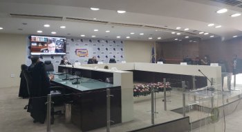 Neste domingo (15), às 7h, o Tribunal Regional Eleitoral de Pernambuco (TRE-PE) iniciou a sessão de abertura da eleição no Estado