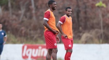 Diego Silva pouco foi utilizado no Náutico na atual temporada.