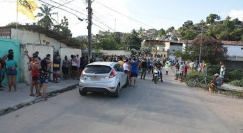 O homem foi morto a tiros no bairro da Linha do Tiro, na Zona Norte do Recife