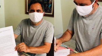 Prefeito de Carnaíba, Anchieta Patriota, assinou o memorando solicitando a compra da vacina no dia 11 de dezembro