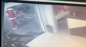 Homem vestido de Papai Noel furtou bicicleta