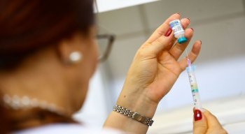 Vacina contra a covid-19 é esperada no Brasil