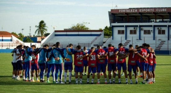 Nove jogadores do Fortaleza testam positivo para covid-19