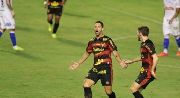 Thiago Neves marcou o gol da vitória do Sport diante do Fortaleza