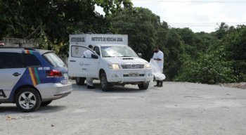 Corpo da manicure Dione foi encontrado no rio Tejipió na manhã desta terça.