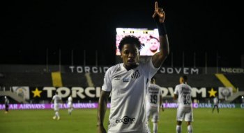 Atacante Marinho é a esperança de gols do Santos