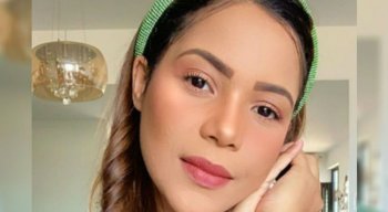 A cantora gospel, Amanda Wanessa, sofreu um acidente, na última segunda-feira (4), na PE-60