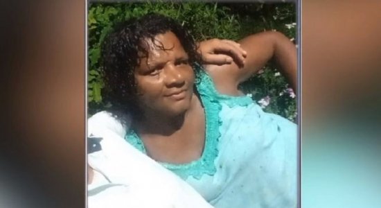 Mulher é assassinada em parada de ônibus no Cabo de Santo Agostinho