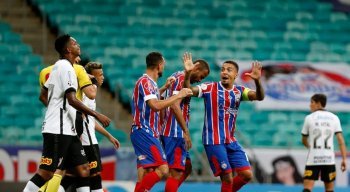 Bahia vence o Corinthians e deixa a zona do rebaixamento