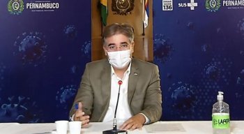 Participa, na ocasião, o secretário de Educação de Pernambuco, Marcelo Barros.