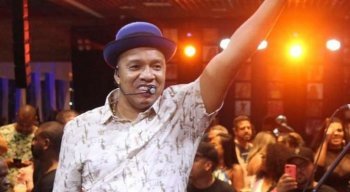 Anderon é cantor do grupo Molejo