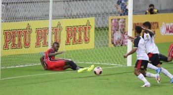 Sport vence o Vera Cruz por 3x1 na estreia do Campeonato Pernambucano