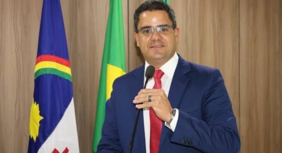 Siqueirinha toma posse como prefeito interino de Arcoverde