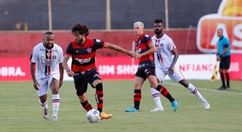 Santa Cruz perdeu na estreia da Copa do Nordeste para o Vitória
