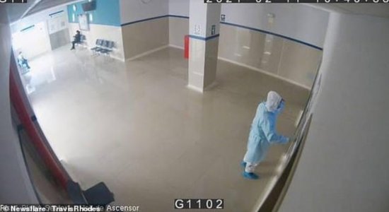 Homem se disfarçou de médico para entrar em ala de covid-19 em hospital no Peru