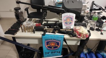 Material apreendido durante operação da polícia em Taquaritinga do Norte, no Agreste de Pernambuco