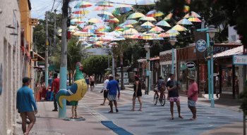 Movimentação em Porto de Galinhas, em Ipojuca, no Litoral Sul de Pernambuco