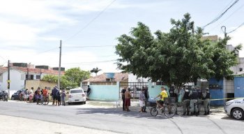 O homicídio teria acontecido por volta das 7h deste sábado, próximo ao Veneza Water Park.