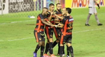 Thiago Neves e Toró marcaram os gols da vitória do Sport diante do Central