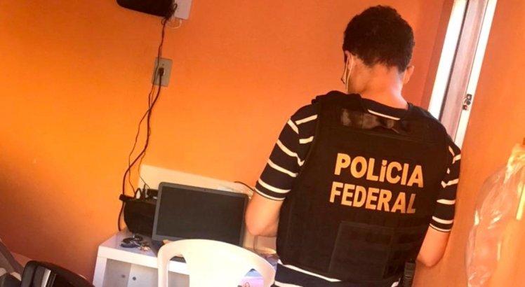 Polícia faz operação para combater pedofilia e pornografia infantil no Sertão pernambucano