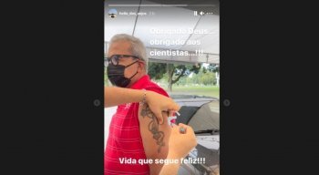 Hélio dos Anjos, técnico do Náutico, tomou a primeira dose da vacina contra a covid-19