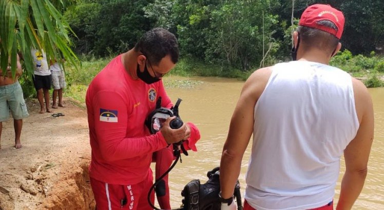 Bombeiros encontram corpo de adolescente que havia desaparecido em barragem em Igarassu