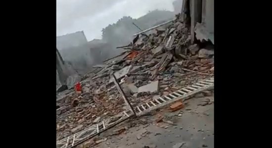 Explosão em casa de fabricação de fogos na Bahia