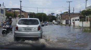 Choveu, segundo a Agência Pernambucana de Águas e Clima (Apac), 80% do esperado para o mês de abril inteiro em 72h.