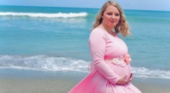 Kristan Othersen, de 22 anos, fazia ensaio fotográfico quando avião fez pouso forçado