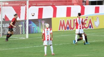 Erick tem contrato com o Náutico até o final de junho, mas quer ficar para a Série B