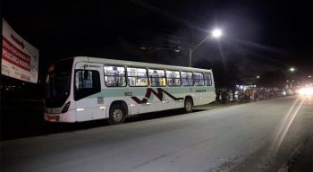 Crime aconteceu dentro de um ônibus em Muribeca, Jaboatão dos Guararapes, no Grande Recife