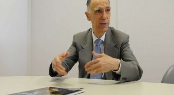 Então pefelista, Maciel passou oito anos ao lado de FHC - FOTO: CLEMILSON CAMPOS / ACERVO JC IMAGEM