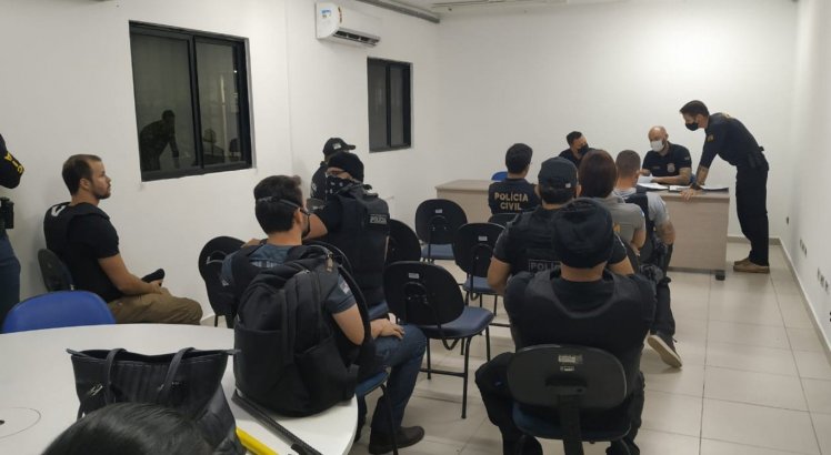 Polícia Civil deflagra operação 'Drive' no combate a organização criminosa em Caruaru, no Agreste
