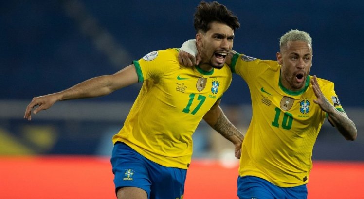 Com um jogador a menos, Brasil vence o Chile e avança na Copa América