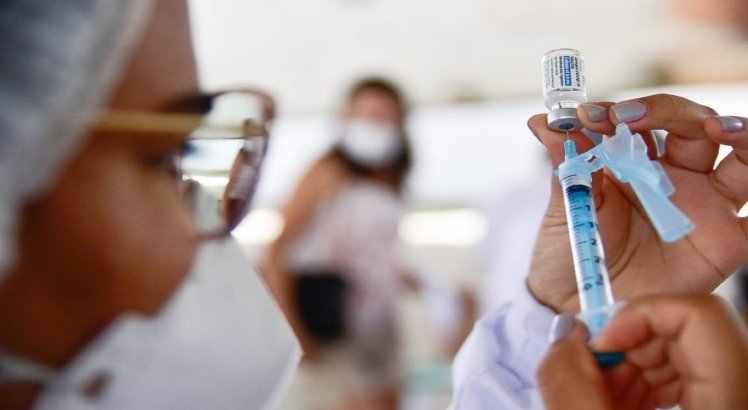 Mais de 50% da população de Caruaru já recebeu a 1ª dose da vacina contra a Covid-19