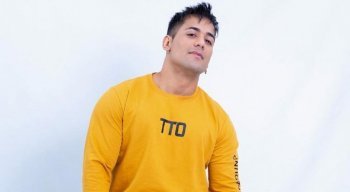 Cantor Tiago diz estar feliz com cirurgia de aumento peniano.