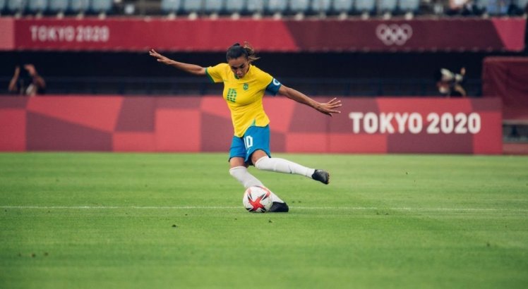 Marta marcou dois gols na estreia do Brasil nos Jogos de Tóquio