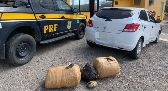 Motorista desobedeceu ordem de parada e tentou fugir a pé, mas foi alcançado