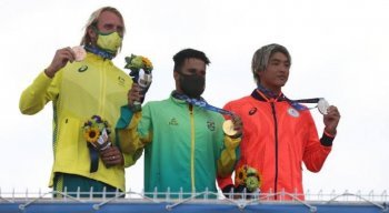 Kanoa Igarashi derrotou Gabriel Medina na semifinal, mas perdeu o ouro olímpico para Ítalo Ferreira