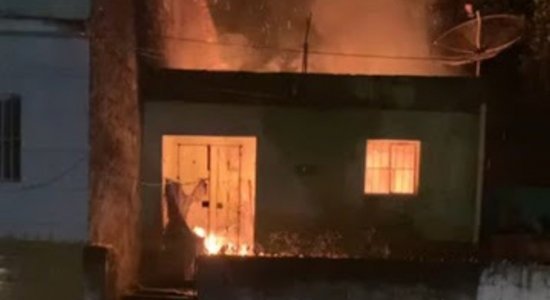 A casa da idosa pegou fogo em Água Preta